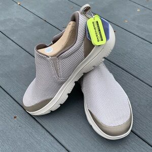 Skechers Men's Go Walk Evolution Ultra-Impeccable Sneaker Size 10 NEW